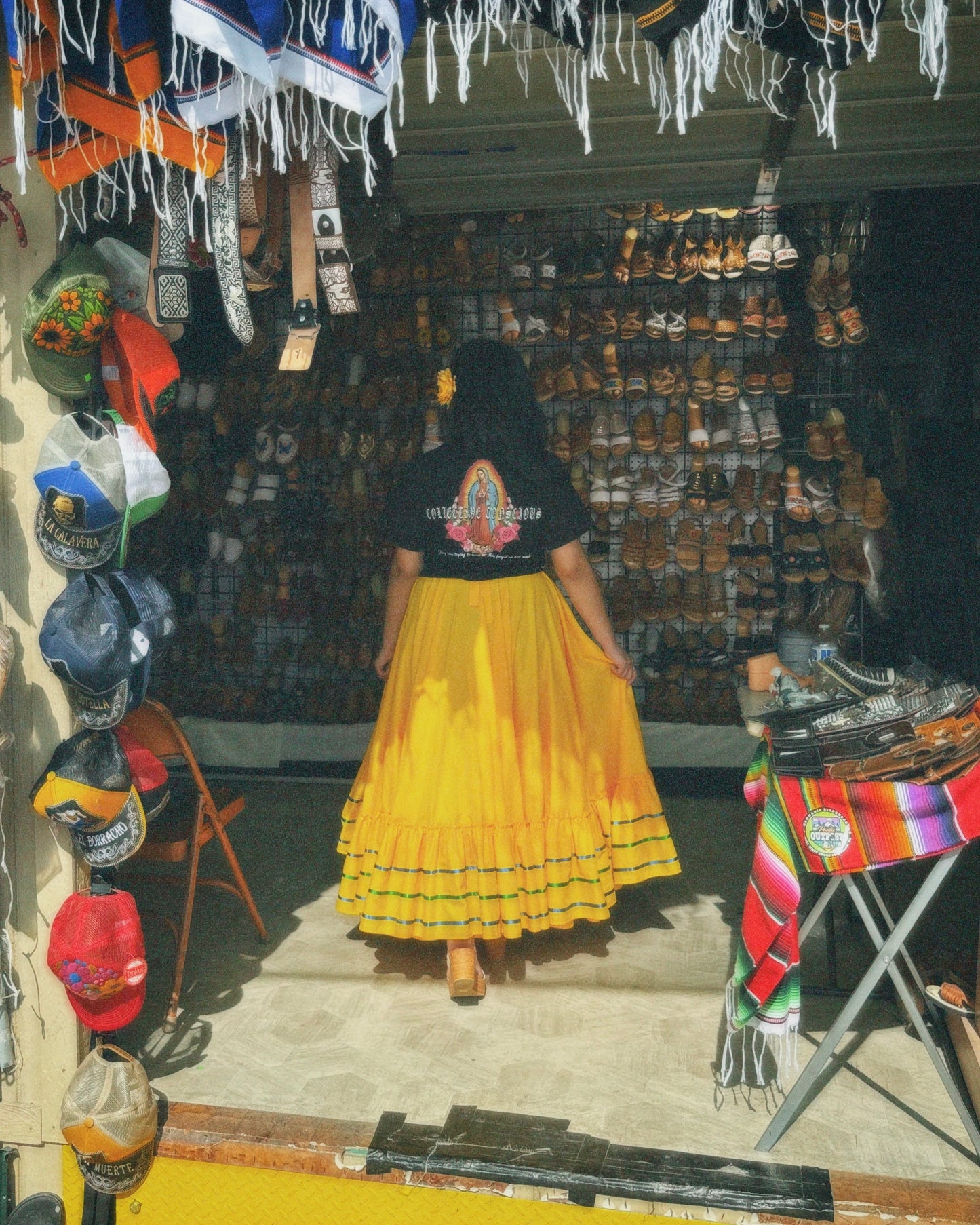 Cropped: Tierra De Dios